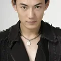 曲高位
