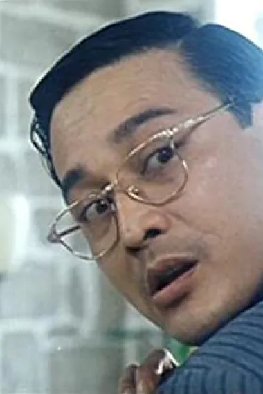 曹查理